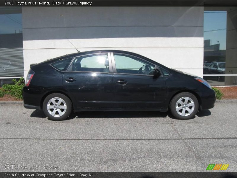 Black / Gray/Burgundy 2005 Toyota Prius Hybrid