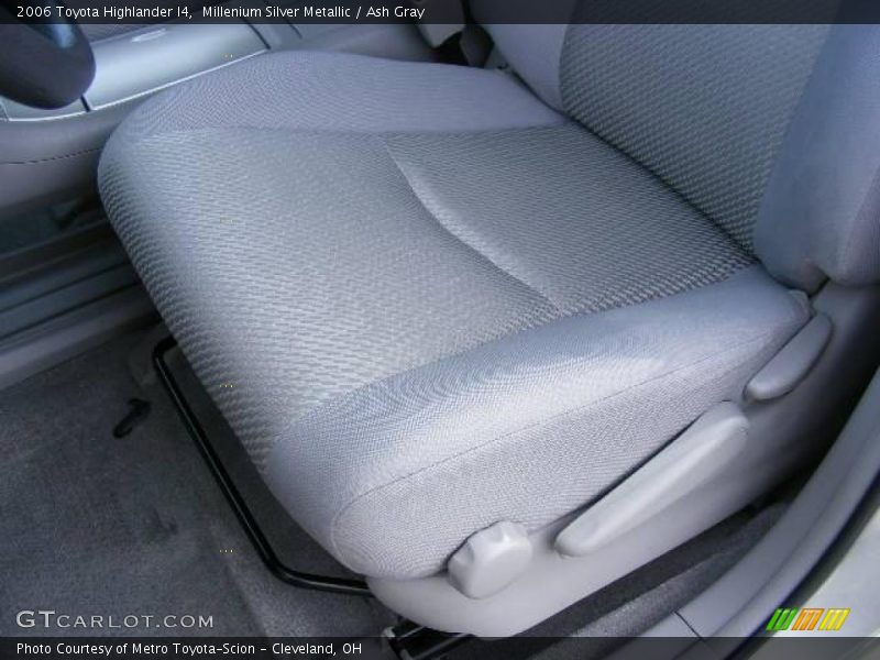 Millenium Silver Metallic / Ash Gray 2006 Toyota Highlander I4