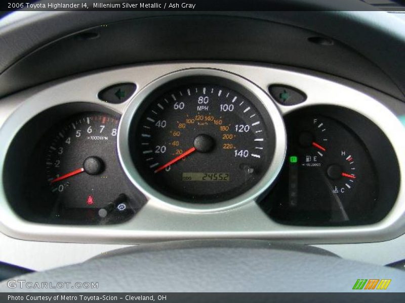 Millenium Silver Metallic / Ash Gray 2006 Toyota Highlander I4