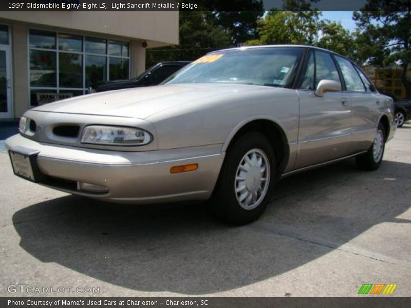 Light Sandrift Metallic / Beige 1997 Oldsmobile Eighty-Eight LS