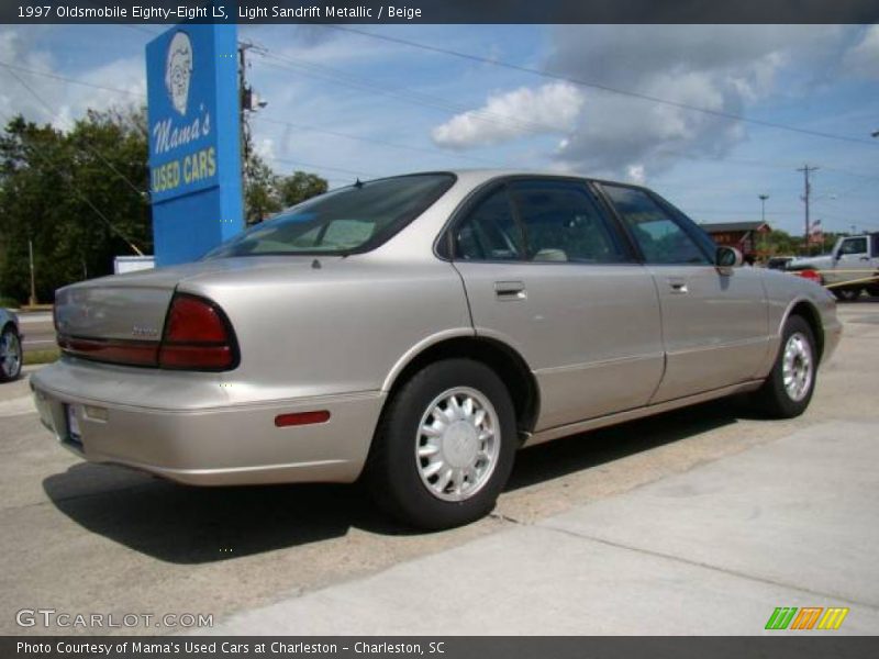 Light Sandrift Metallic / Beige 1997 Oldsmobile Eighty-Eight LS