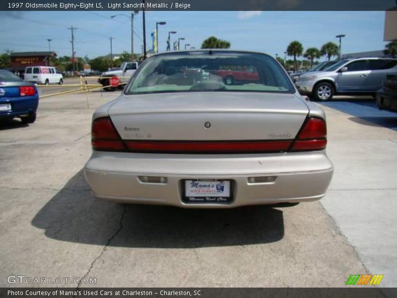 Light Sandrift Metallic / Beige 1997 Oldsmobile Eighty-Eight LS