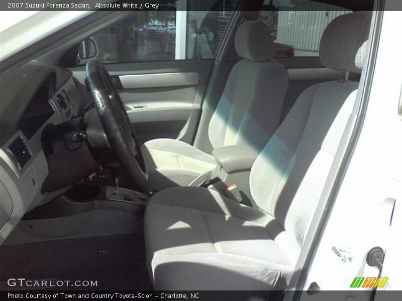 Absolute White / Grey 2007 Suzuki Forenza Sedan
