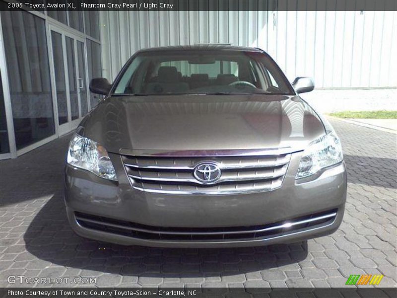 Phantom Gray Pearl / Light Gray 2005 Toyota Avalon XL