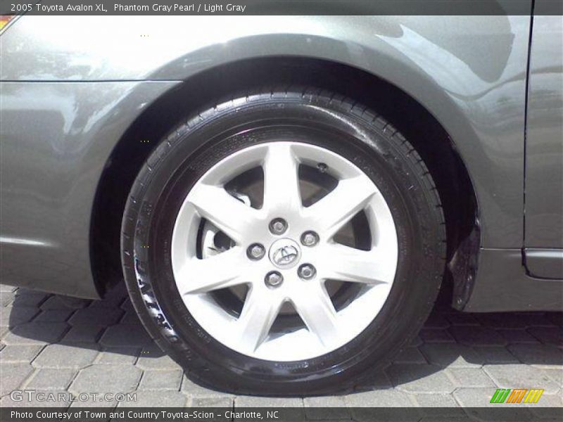 Phantom Gray Pearl / Light Gray 2005 Toyota Avalon XL