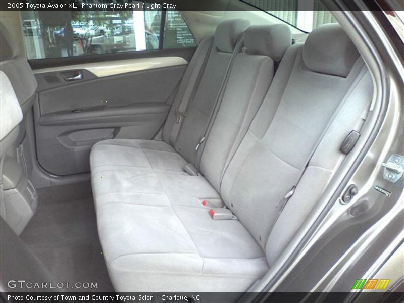 Phantom Gray Pearl / Light Gray 2005 Toyota Avalon XL