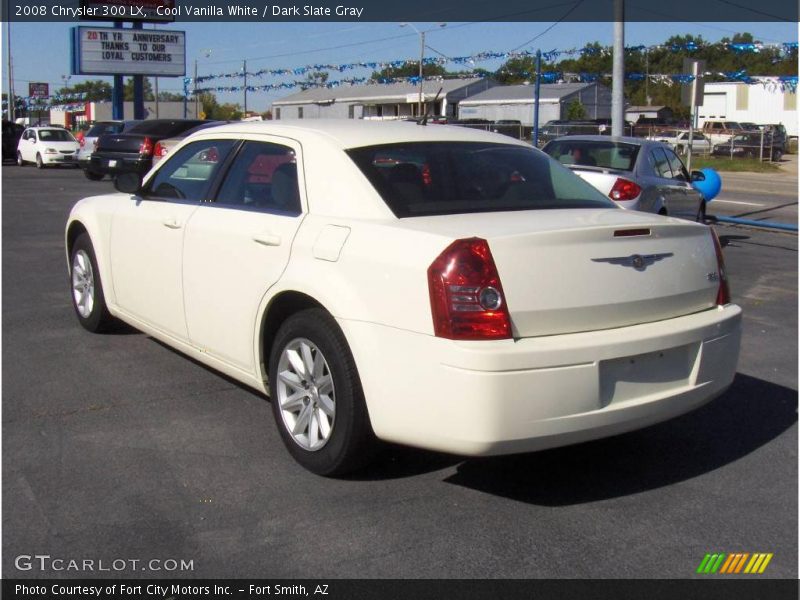 Cool Vanilla White / Dark Slate Gray 2008 Chrysler 300 LX