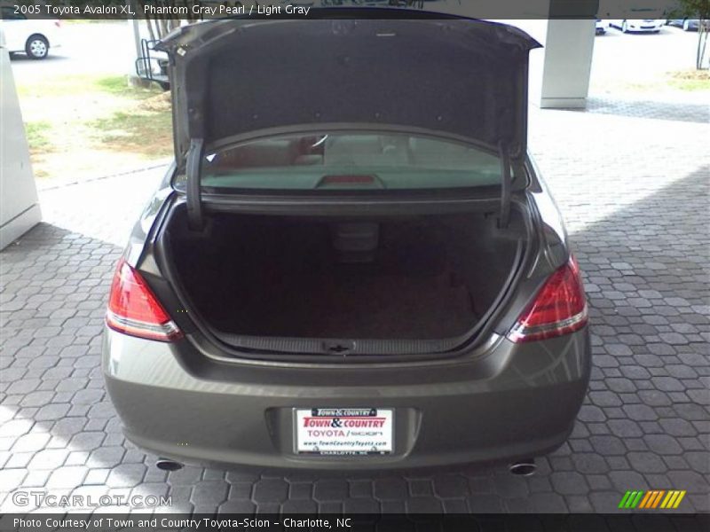 Phantom Gray Pearl / Light Gray 2005 Toyota Avalon XL
