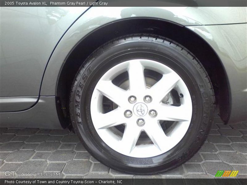 Phantom Gray Pearl / Light Gray 2005 Toyota Avalon XL