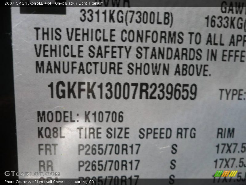 Onyx Black / Light Titanium 2007 GMC Yukon SLE 4x4