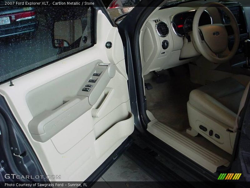 Carbon Metallic / Stone 2007 Ford Explorer XLT