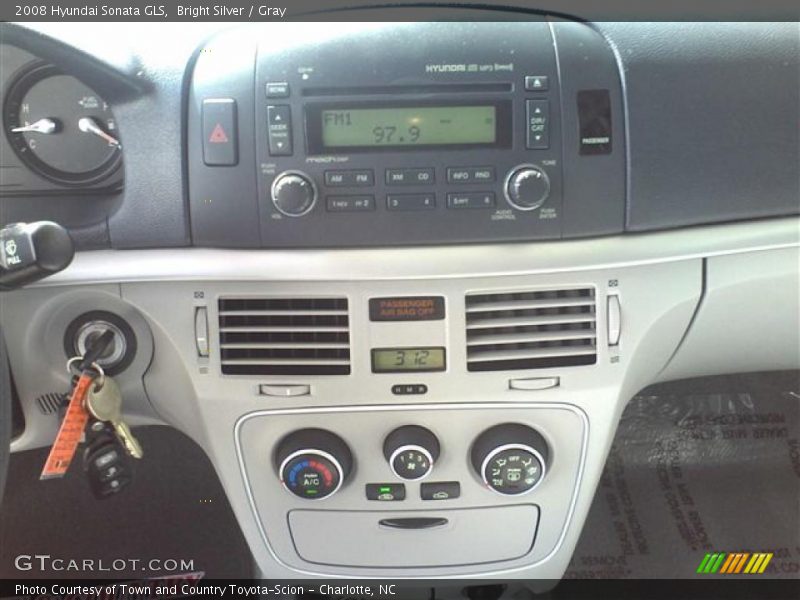 Bright Silver / Gray 2008 Hyundai Sonata GLS