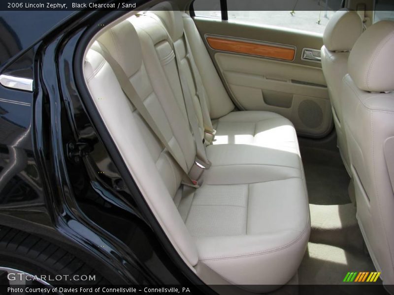 Black Clearcoat / Sand 2006 Lincoln Zephyr