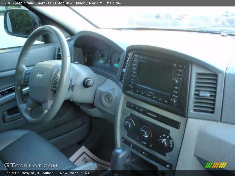 Black / Medium Slate Gray 2006 Jeep Grand Cherokee Laredo 4x4