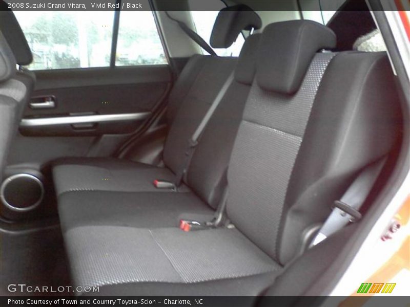 Vivid Red / Black 2008 Suzuki Grand Vitara