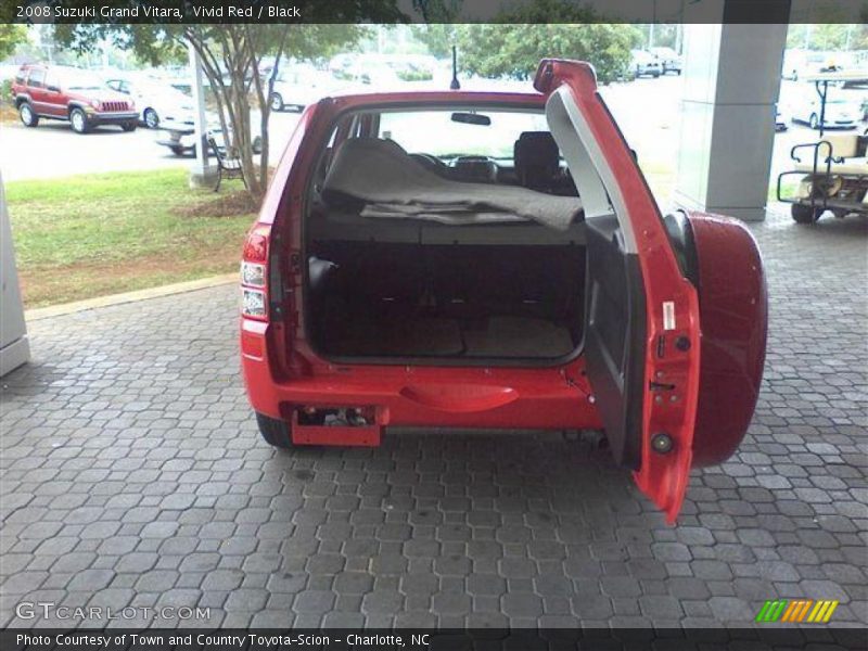 Vivid Red / Black 2008 Suzuki Grand Vitara