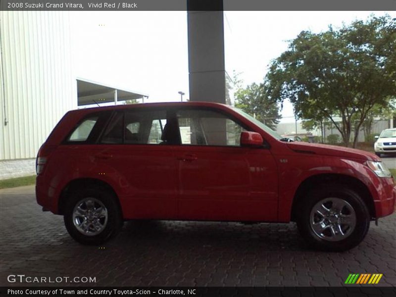 Vivid Red / Black 2008 Suzuki Grand Vitara