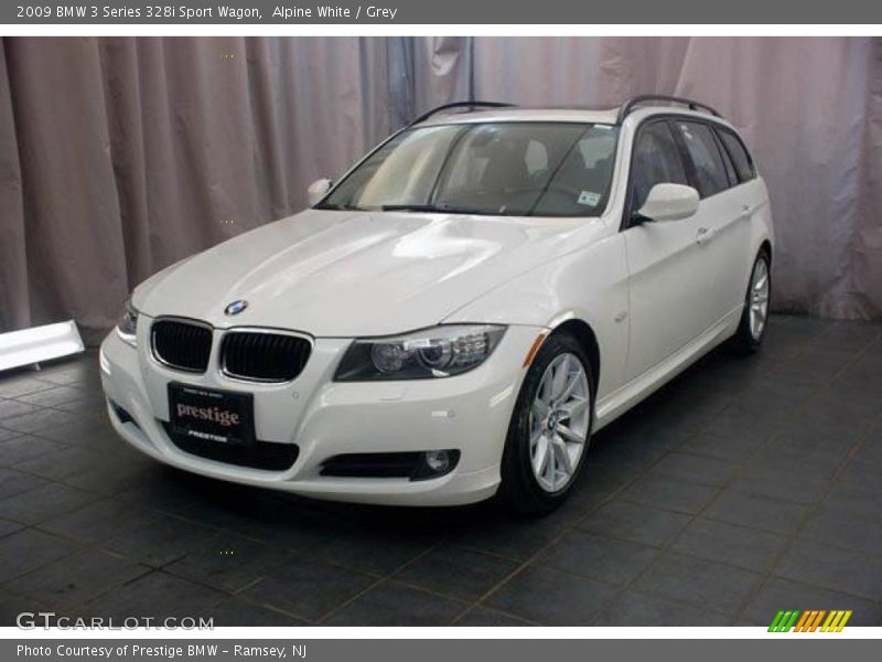 Alpine White / Grey 2009 BMW 3 Series 328i Sport Wagon