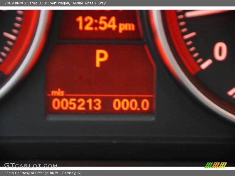 Alpine White / Grey 2009 BMW 3 Series 328i Sport Wagon