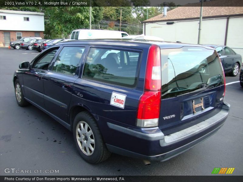 Midnight Blue / Graphite 2001 Volvo V70 2.4