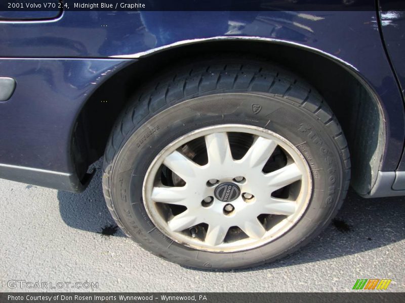 Midnight Blue / Graphite 2001 Volvo V70 2.4