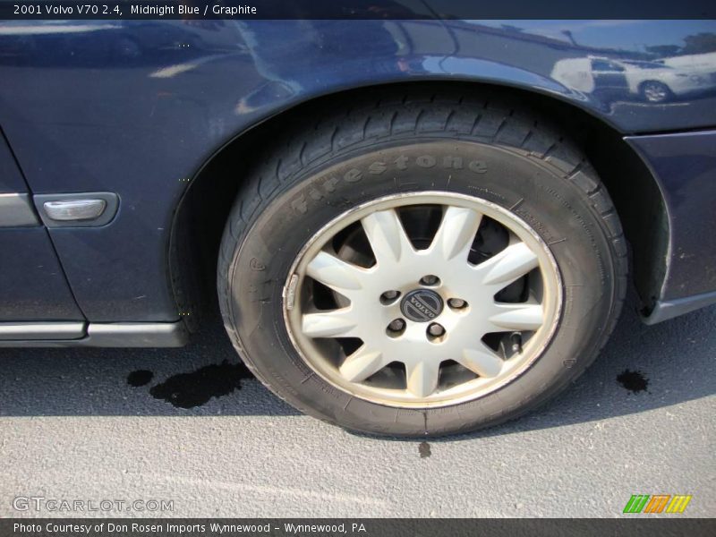 Midnight Blue / Graphite 2001 Volvo V70 2.4