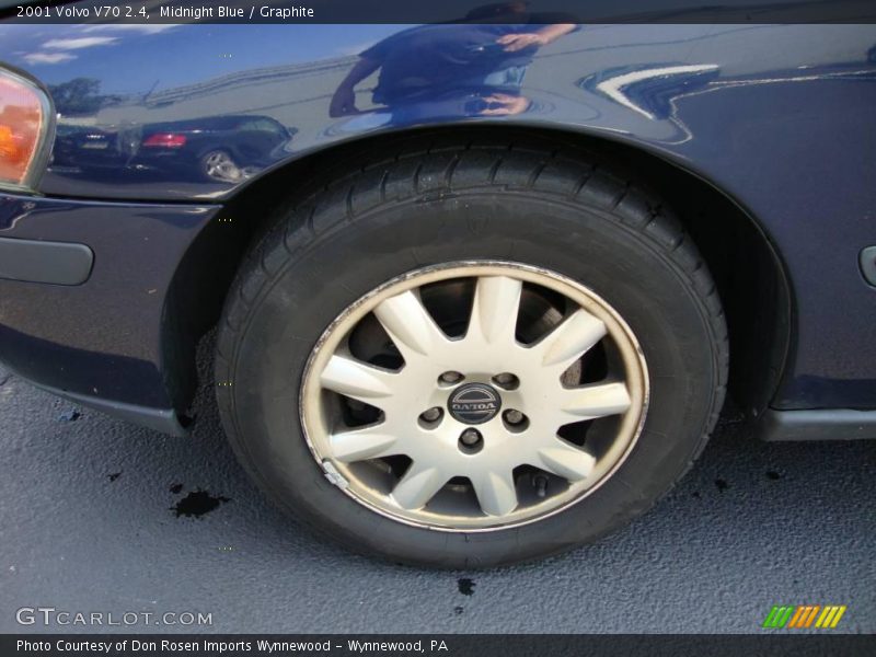 Midnight Blue / Graphite 2001 Volvo V70 2.4