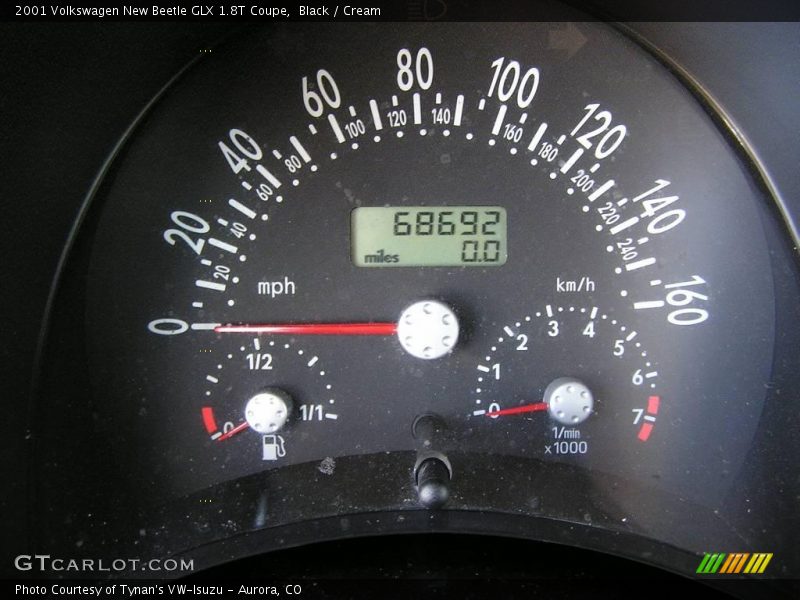 Black / Cream 2001 Volkswagen New Beetle GLX 1.8T Coupe