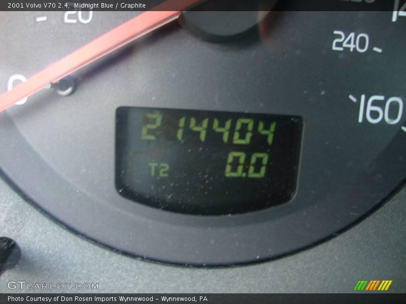 Midnight Blue / Graphite 2001 Volvo V70 2.4