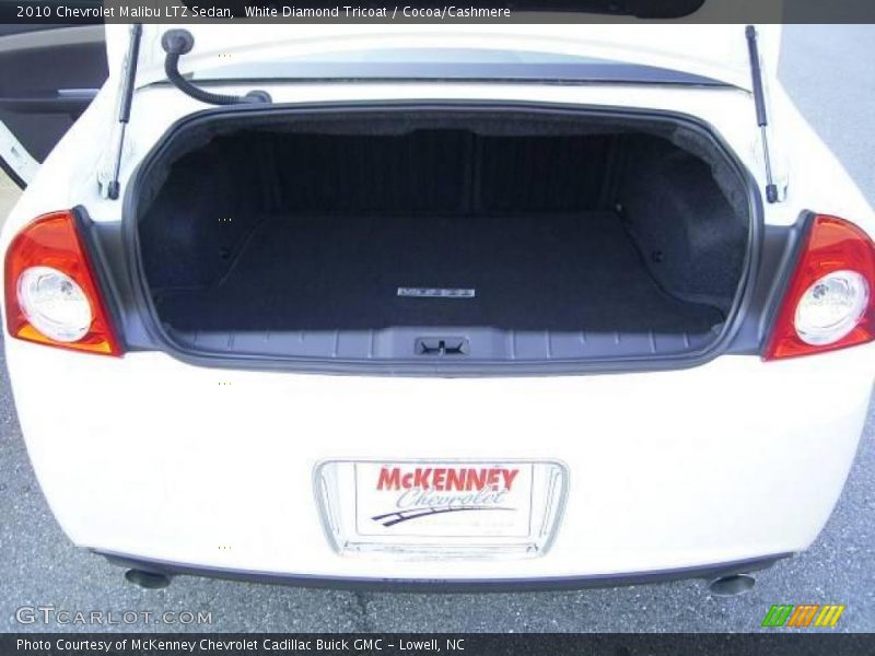 White Diamond Tricoat / Cocoa/Cashmere 2010 Chevrolet Malibu LTZ Sedan