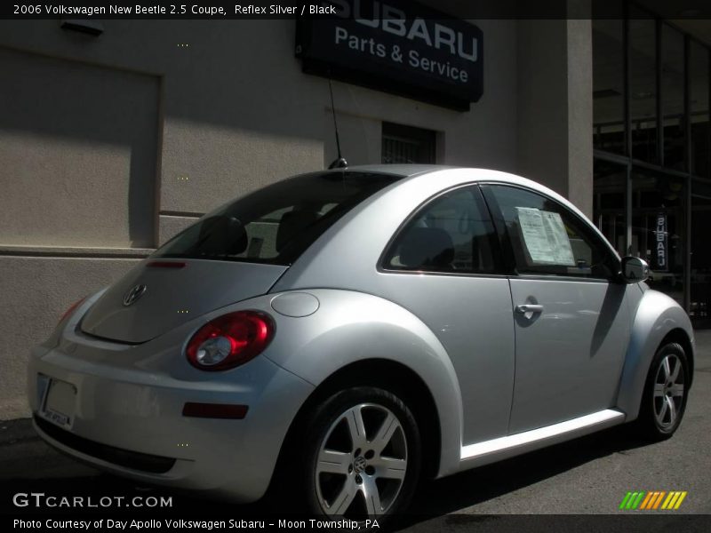 Reflex Silver / Black 2006 Volkswagen New Beetle 2.5 Coupe