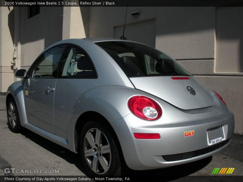 Reflex Silver / Black 2006 Volkswagen New Beetle 2.5 Coupe
