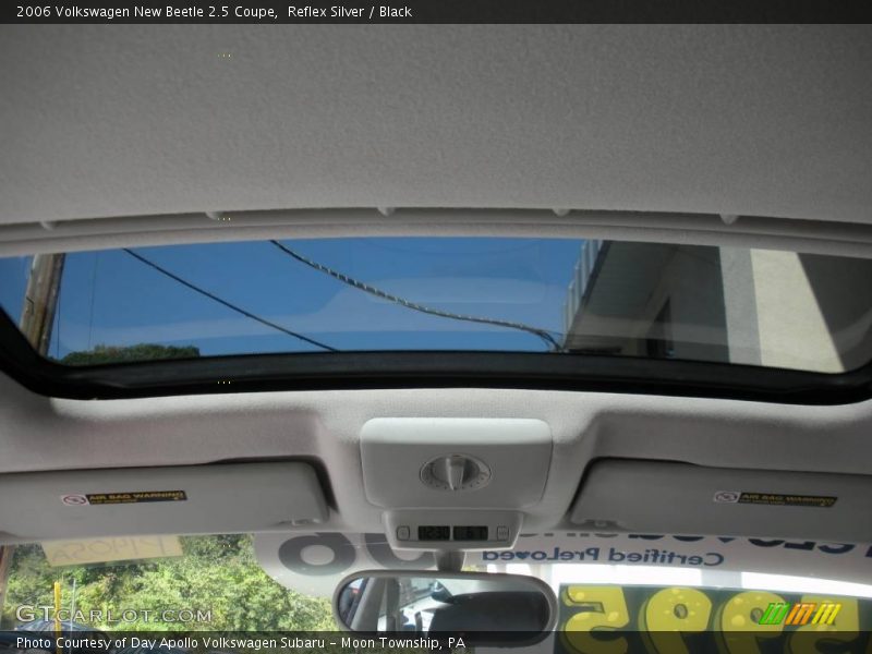 Reflex Silver / Black 2006 Volkswagen New Beetle 2.5 Coupe