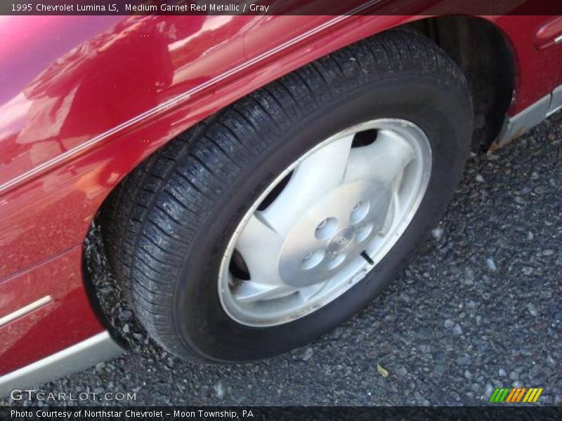 Medium Garnet Red Metallic / Gray 1995 Chevrolet Lumina LS