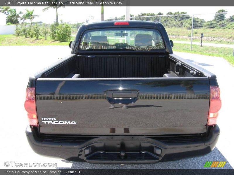 Black Sand Pearl / Graphite Gray 2005 Toyota Tacoma Regular Cab