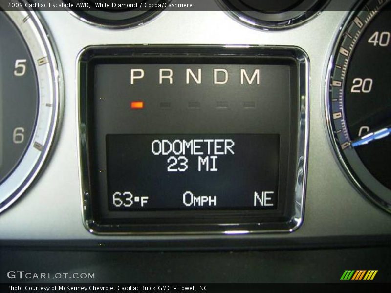 White Diamond / Cocoa/Cashmere 2009 Cadillac Escalade AWD