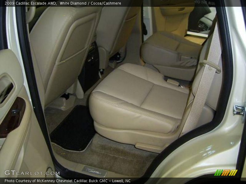 White Diamond / Cocoa/Cashmere 2009 Cadillac Escalade AWD