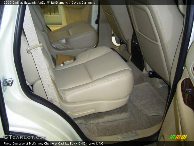 White Diamond / Cocoa/Cashmere 2009 Cadillac Escalade AWD