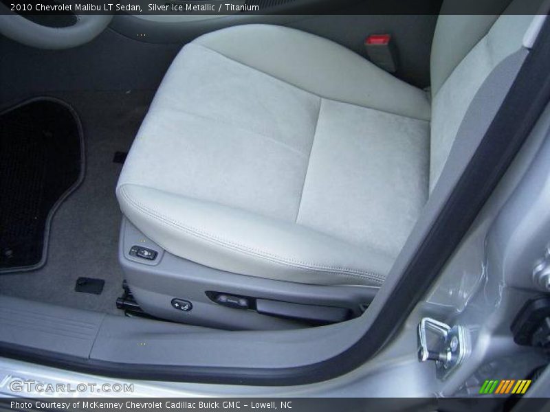 Silver Ice Metallic / Titanium 2010 Chevrolet Malibu LT Sedan