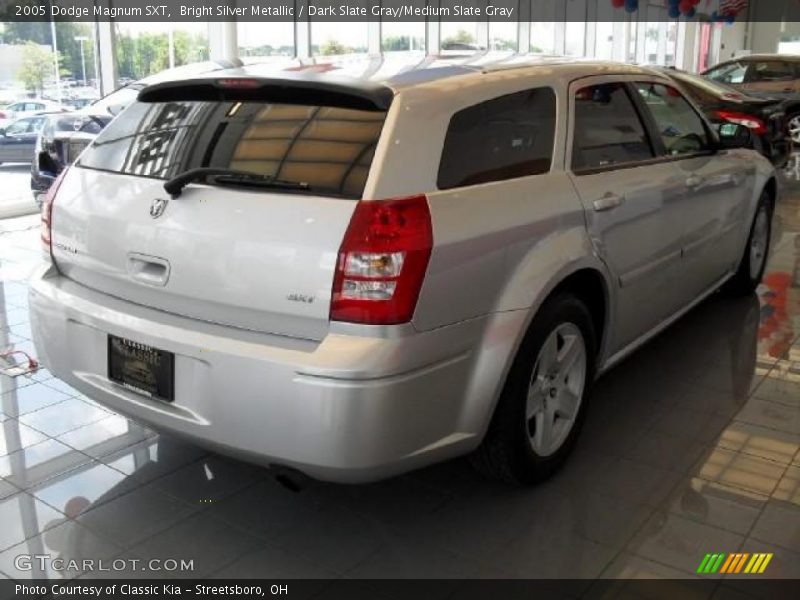 Bright Silver Metallic / Dark Slate Gray/Medium Slate Gray 2005 Dodge Magnum SXT