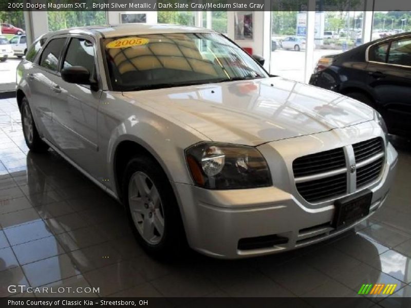 Bright Silver Metallic / Dark Slate Gray/Medium Slate Gray 2005 Dodge Magnum SXT