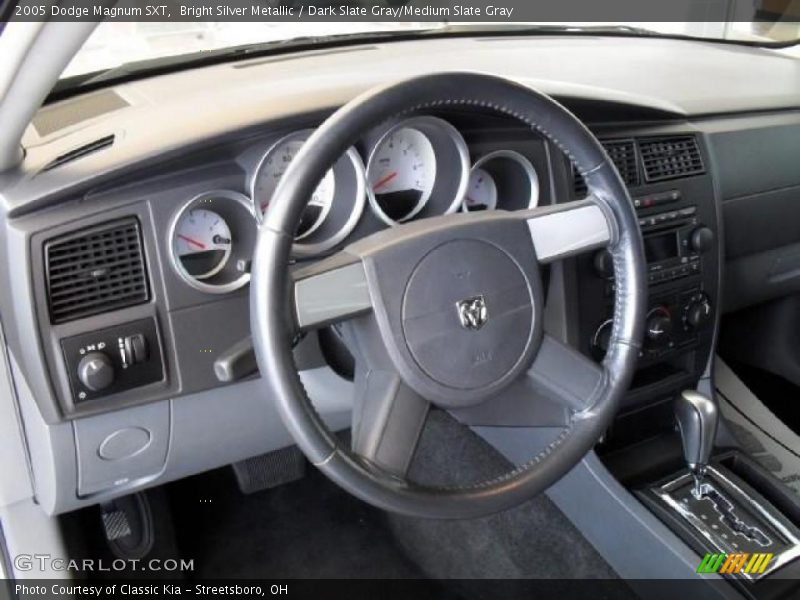 Bright Silver Metallic / Dark Slate Gray/Medium Slate Gray 2005 Dodge Magnum SXT