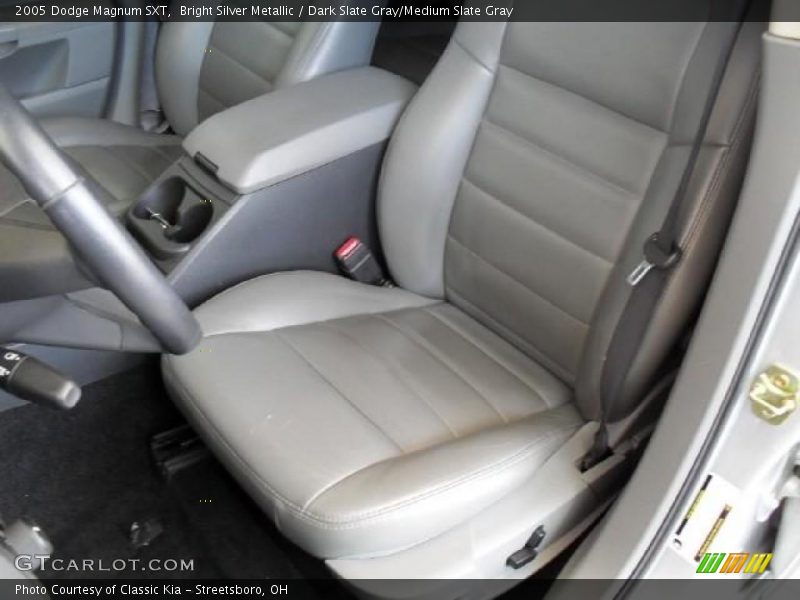 Bright Silver Metallic / Dark Slate Gray/Medium Slate Gray 2005 Dodge Magnum SXT