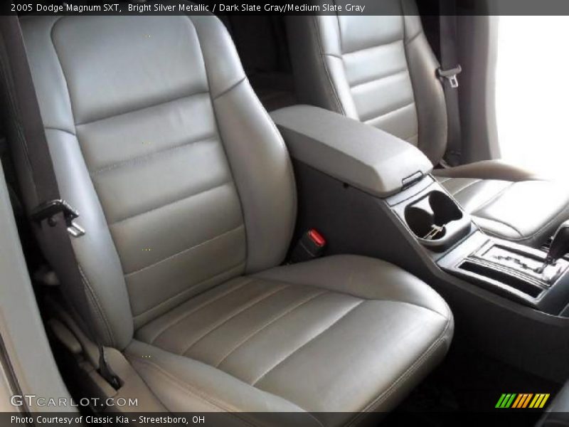 Bright Silver Metallic / Dark Slate Gray/Medium Slate Gray 2005 Dodge Magnum SXT