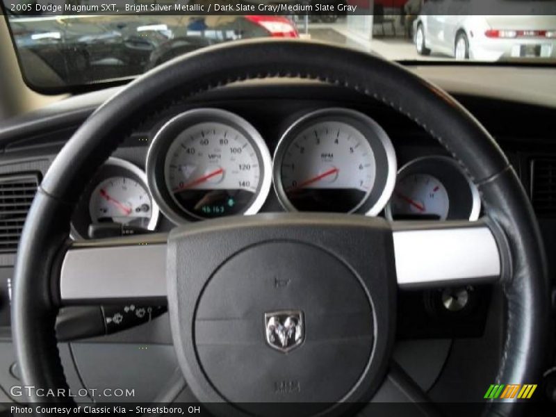 Bright Silver Metallic / Dark Slate Gray/Medium Slate Gray 2005 Dodge Magnum SXT