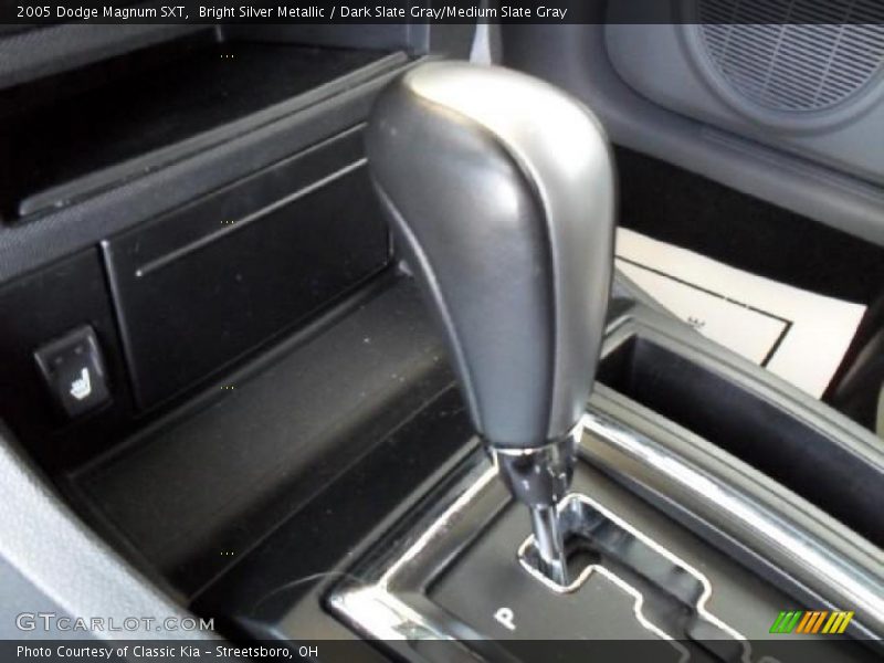 Bright Silver Metallic / Dark Slate Gray/Medium Slate Gray 2005 Dodge Magnum SXT