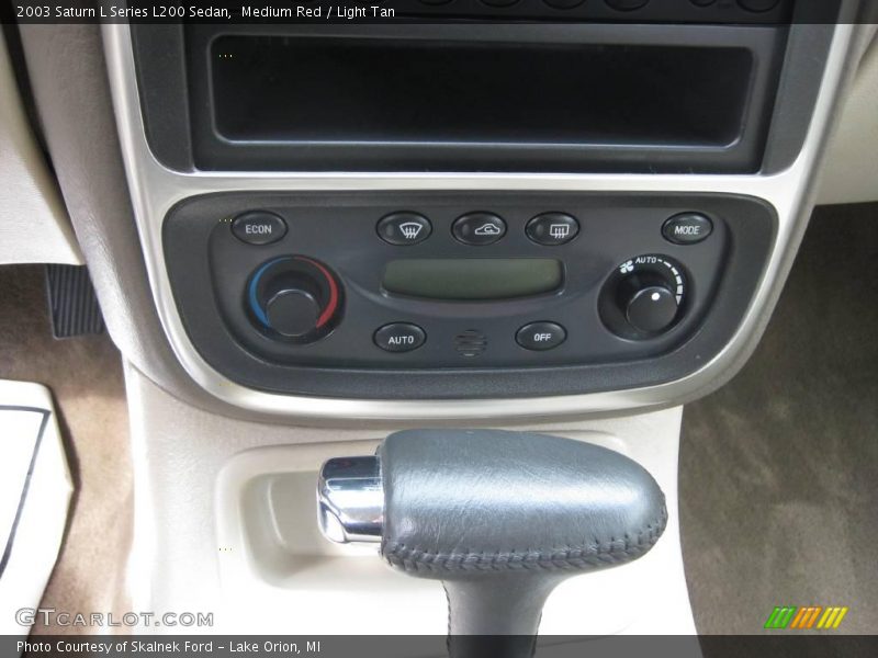 Medium Red / Light Tan 2003 Saturn L Series L200 Sedan