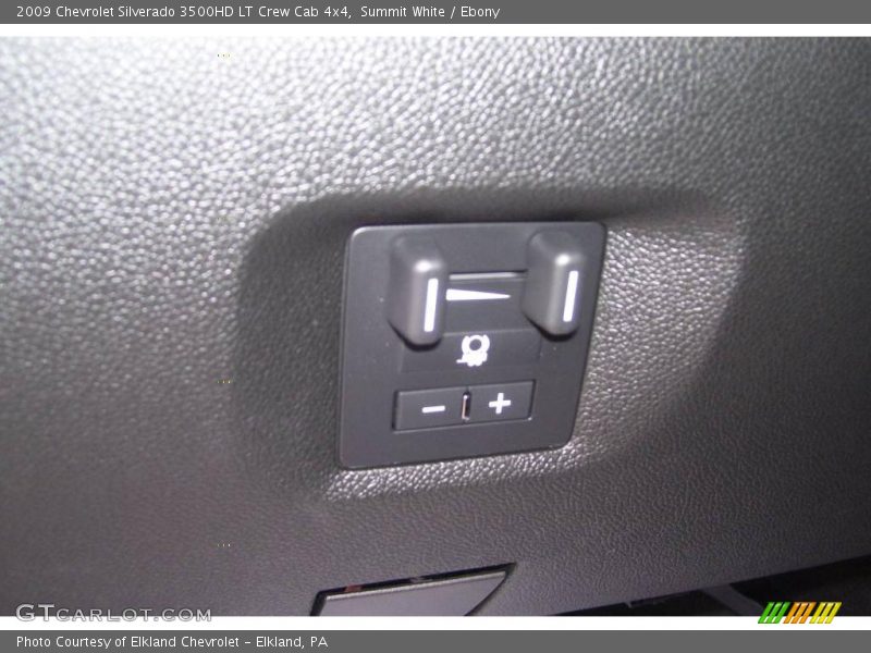 Summit White / Ebony 2009 Chevrolet Silverado 3500HD LT Crew Cab 4x4