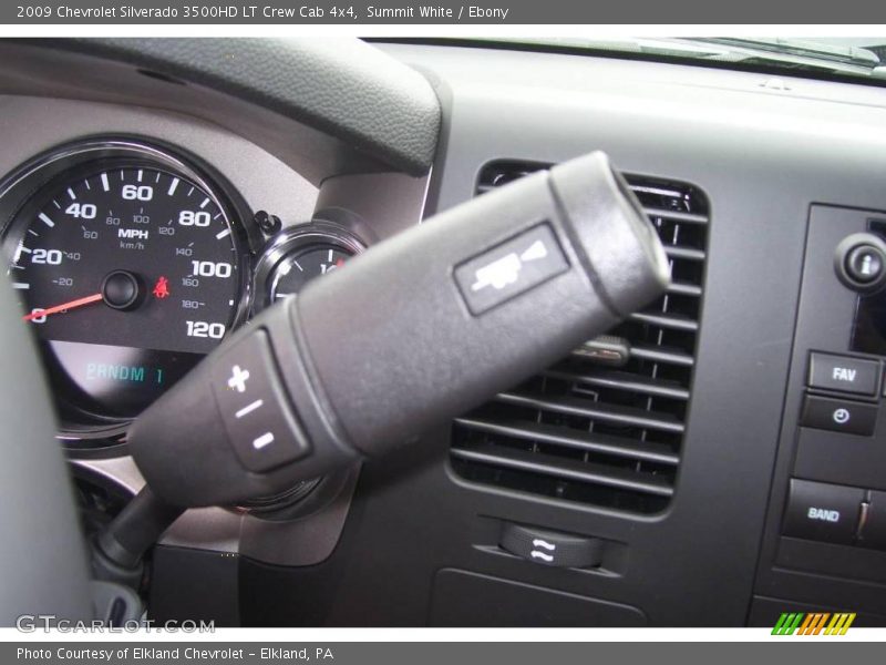 Summit White / Ebony 2009 Chevrolet Silverado 3500HD LT Crew Cab 4x4
