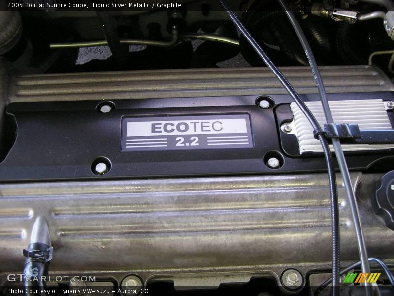 Liquid Silver Metallic / Graphite 2005 Pontiac Sunfire Coupe